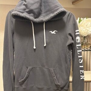 Hollister gray Hoodie Sweater size small